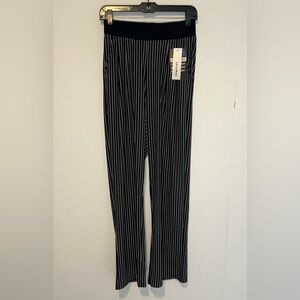 NWT LaLa Muse Women’s Striped Stretchy Pants Pockets Black & White Q40